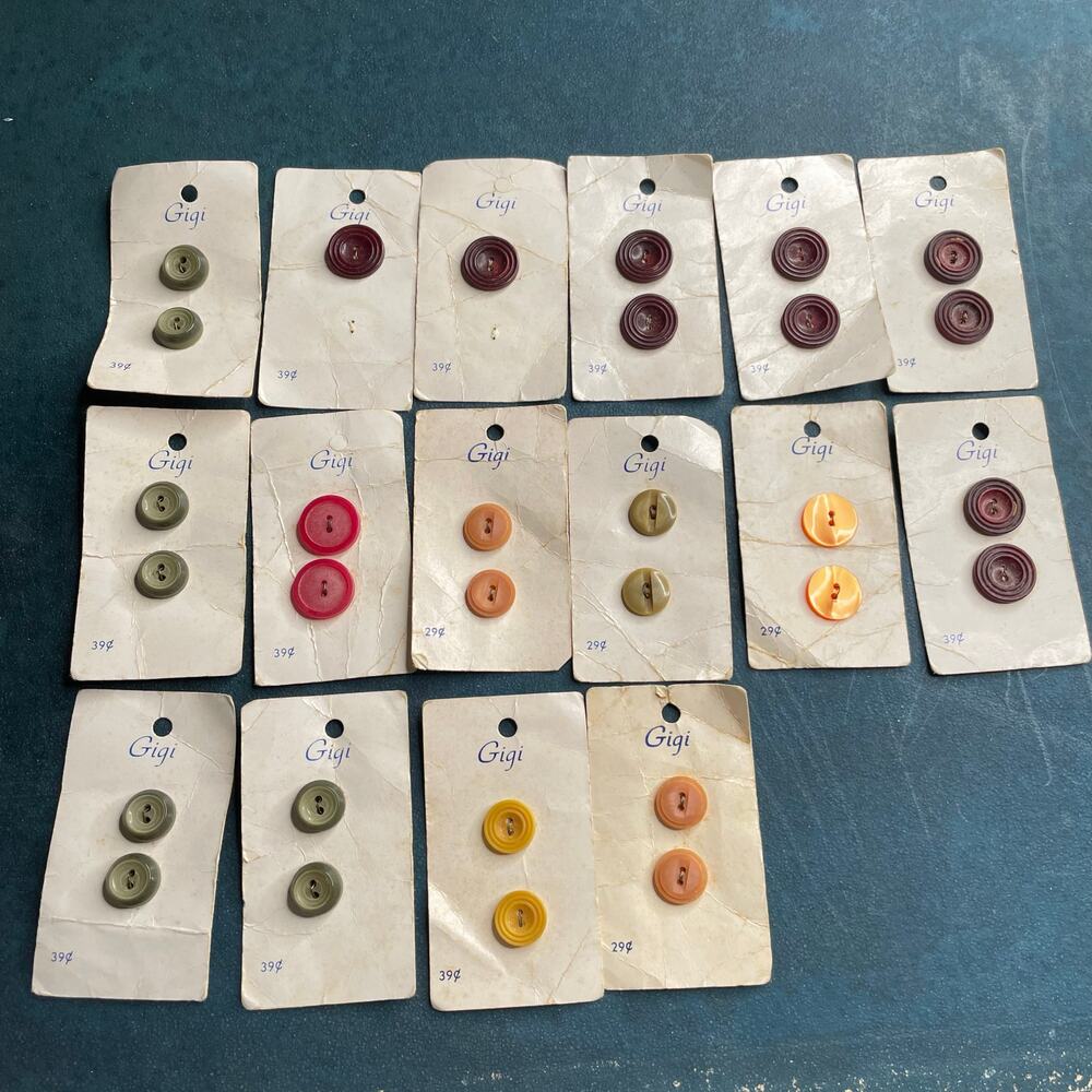 VTG Lot of Gigi Sewing Buttons on Cards Variety Sizes and Colors Craft
